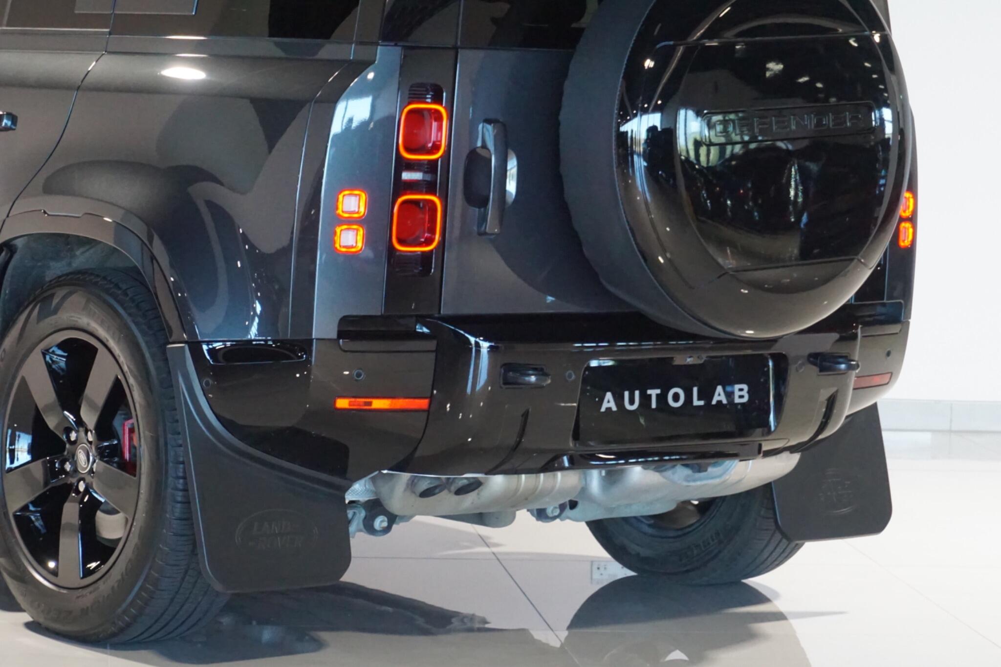 Land Rover Defender 110 3.0 D350 MHEV X-Dynamic HSE SUV 5dr Diesel Auto 4WD Euro 6 (s/s) (350 ps)